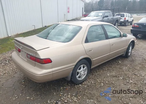 1999 Toyota Camry Le from USA, damaged, VIN 4T1BG22K0XU524973